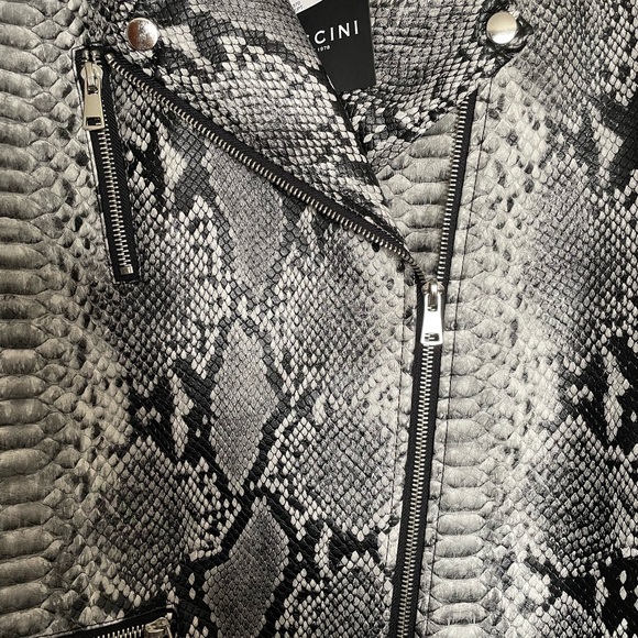 NWT Baccini Faux Leather Jacket - Picture 2 of 5